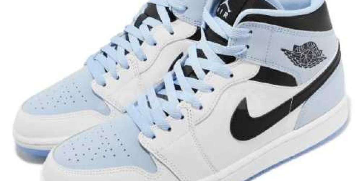 Ice Blue Delight: Air Jordan 1 Mid SE