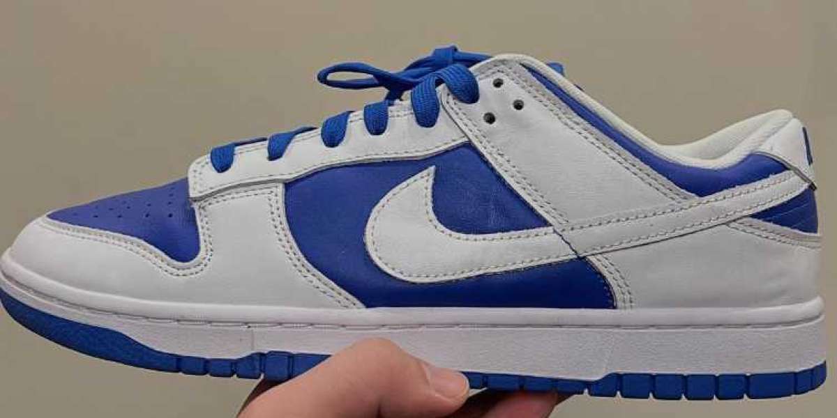 Nike Dunk Low Xmas Blue/White: Ideal Holiday Sneaker