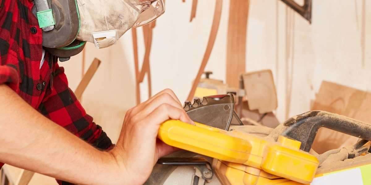 Carpenter in Dubai: Crafting Excellence