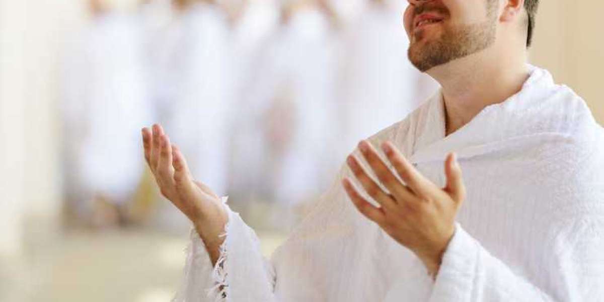 Understanding Ihram for Men: A Guide to the Sacred Garment of Hajj and Umrah