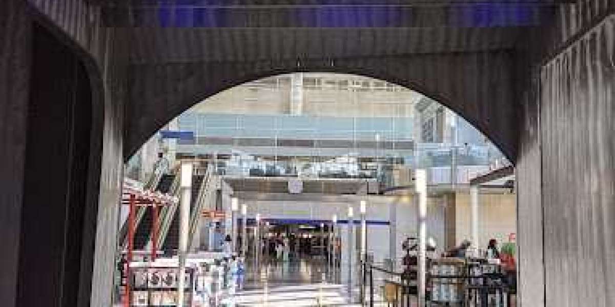 Touring Through the Frontier Airlines DFW Terminal