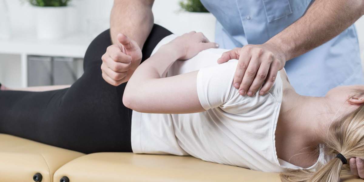 The Benefits of Combining Physiotherapy and Chiropractic Care